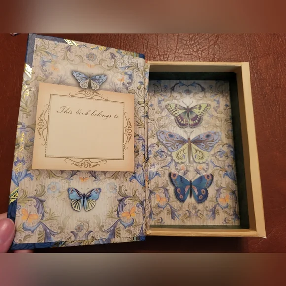 Punch Studio Butterfly Decorative Storage Book, New With Tags - Picture 3 of 9